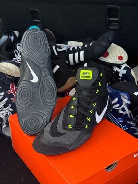Nike hyper sweep wrestling shoes size 12.5